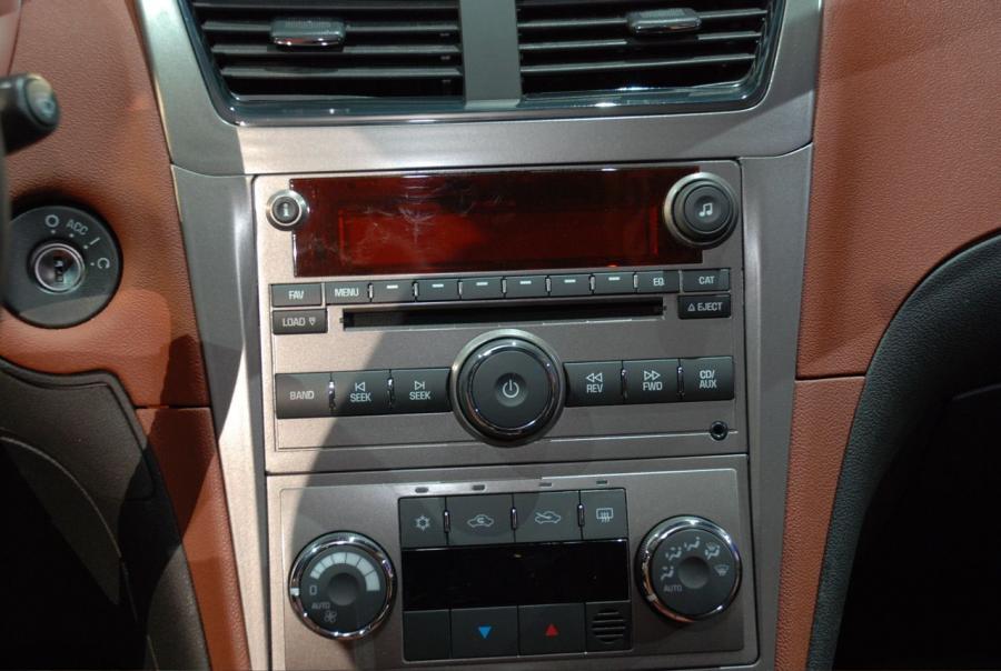  Chevrolet Malibu 2008 года  (фото 125 из 178)